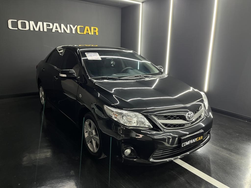 //www.autoline.com.br/carro/toyota/corolla-20-xrs-16v-flex-4p-automatico/2013/icara-sc/24968450