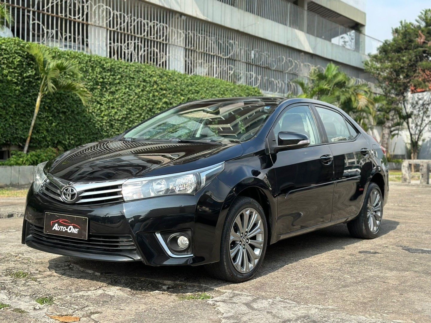 //www.autoline.com.br/carro/toyota/corolla-18-gli-16v-flex-4p-automatico/2017/rio-de-janeiro-rj/24997257