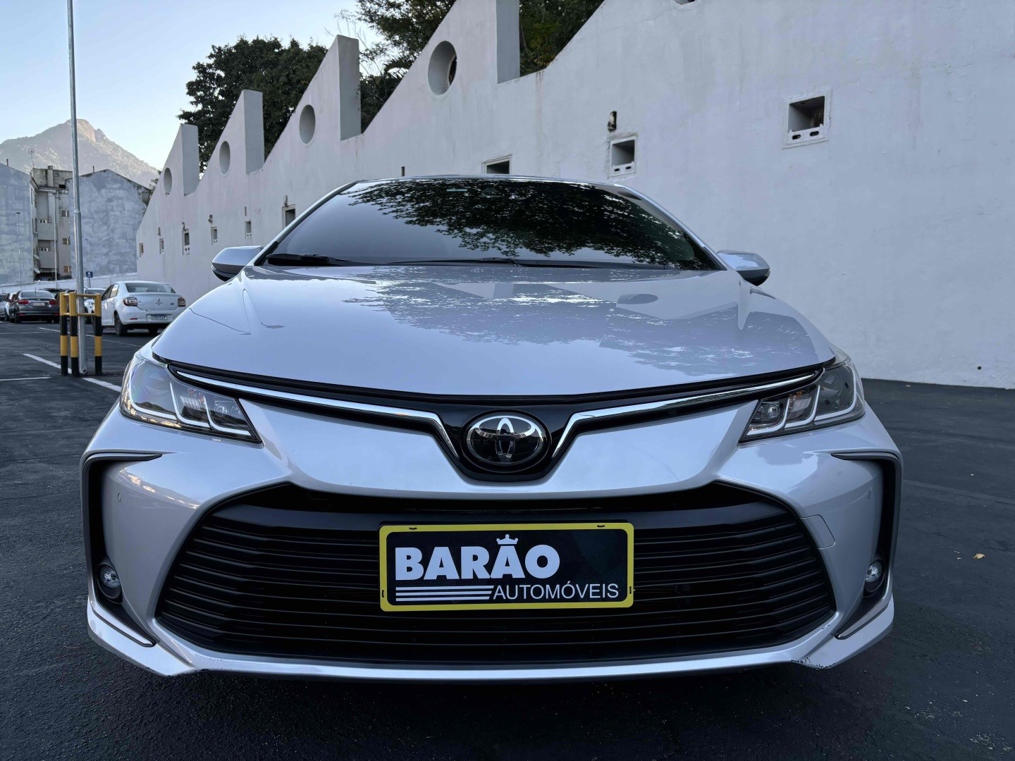 //www.autoline.com.br/carro/toyota/corolla-20-sedan-xei-16v-flex-4p-cvt/2023/rio-de-janeiro-rj/25005215