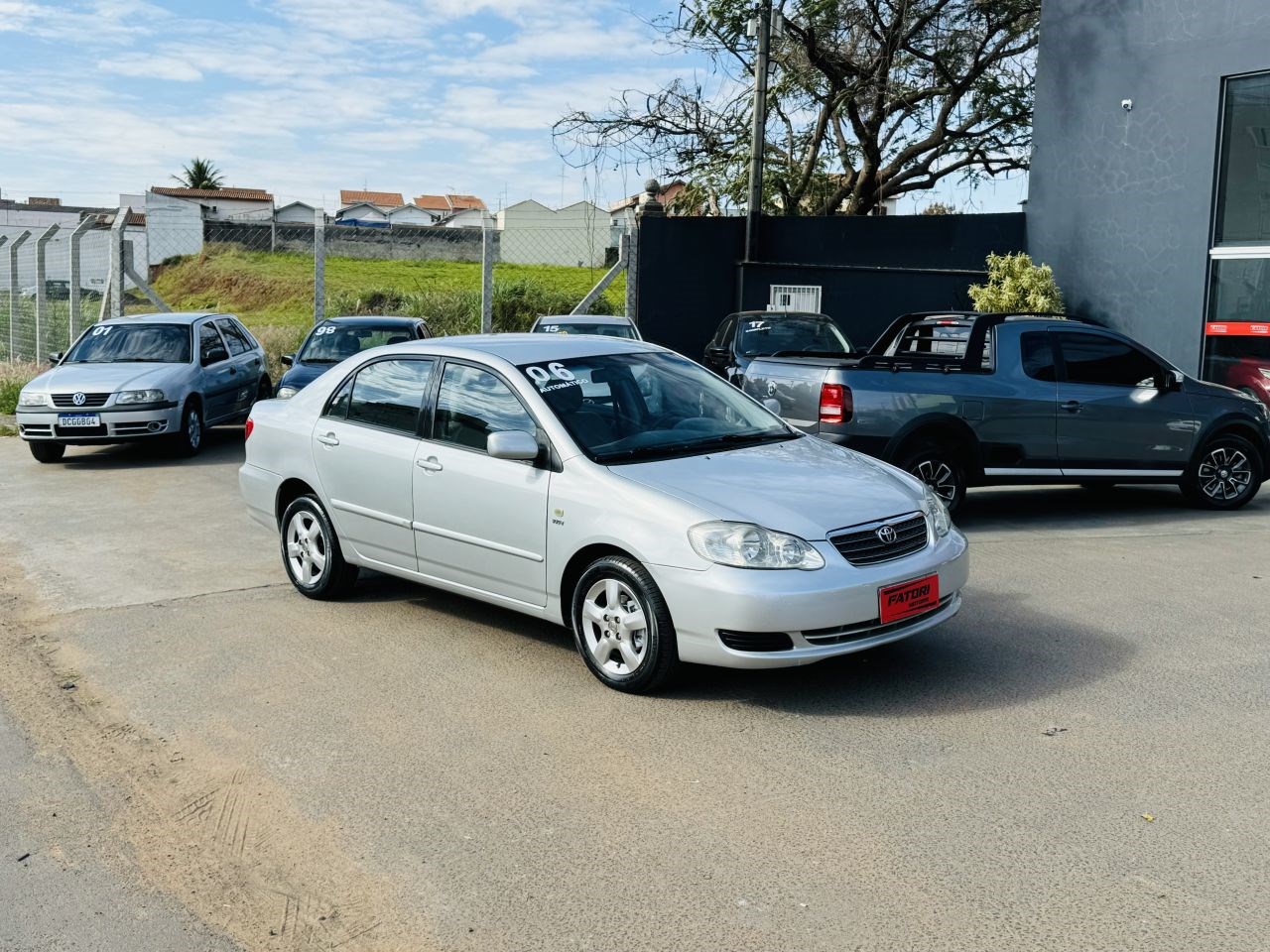 //www.autoline.com.br/carro/toyota/corolla-18-xei-16v-gasolina-4p-automatico/2006/piracicaba-sp/25006615