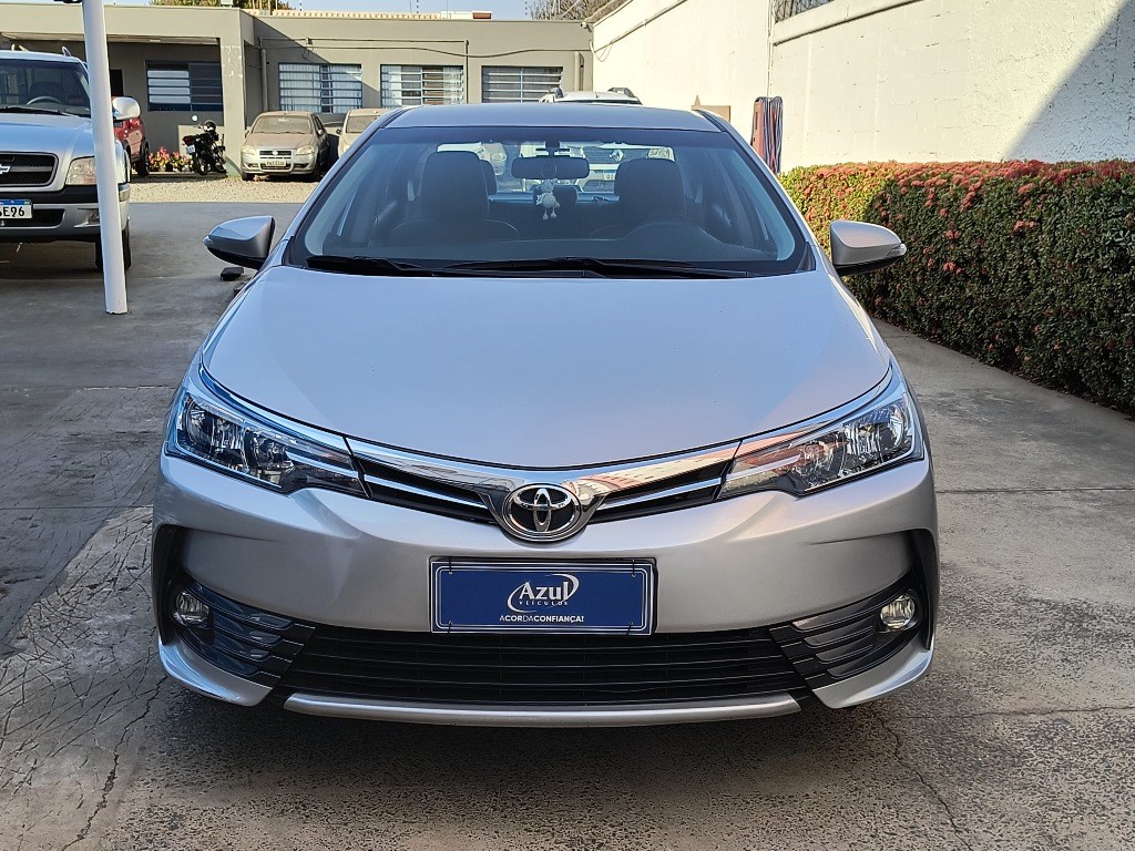 //www.autoline.com.br/carro/toyota/corolla-18-gli-16v-flex-4p-automatico/2018/paulinia-sp/25014026