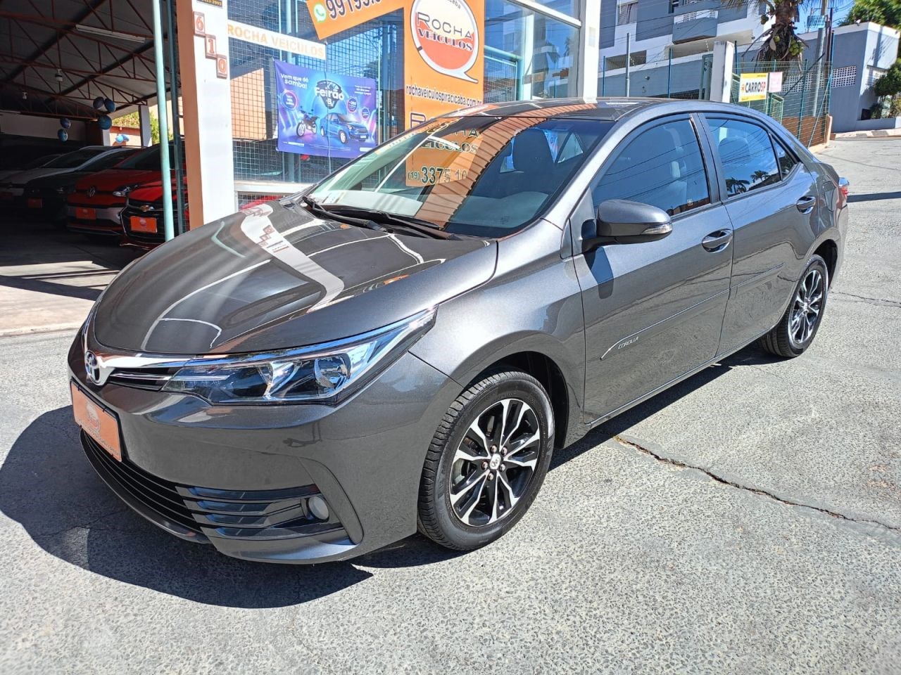 //www.autoline.com.br/carro/toyota/corolla-18-gli-16v-flex-4p-automatico/2018/piracicaba-sp/25016693