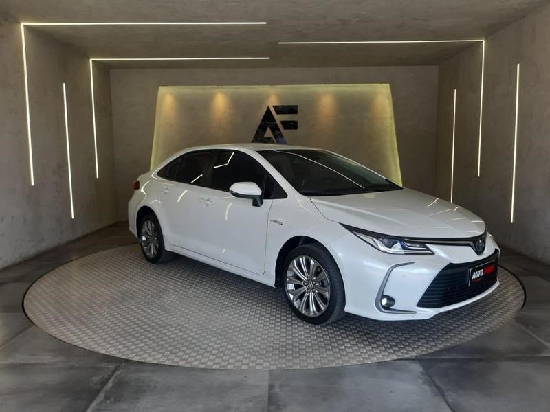//www.autoline.com.br/carro/toyota/corolla-18-sedan-altis-hybrid-16v-flex-4p-cvt/2023/brasilia-df/25023024