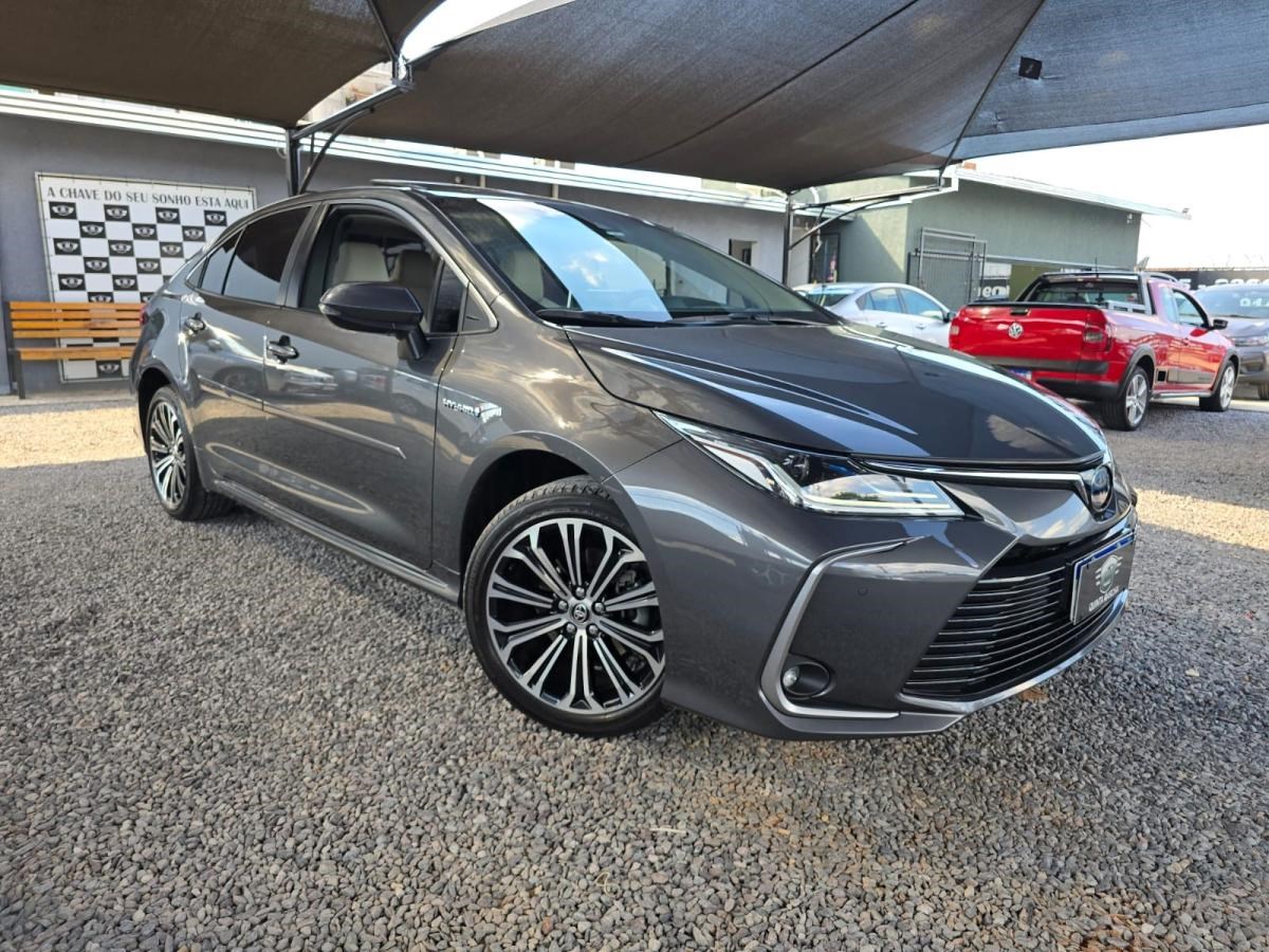 //www.autoline.com.br/carro/toyota/corolla-18-altis-premium-hybrid-16v-flex-4p-cvt/2022/sorocaba-sp/25029478