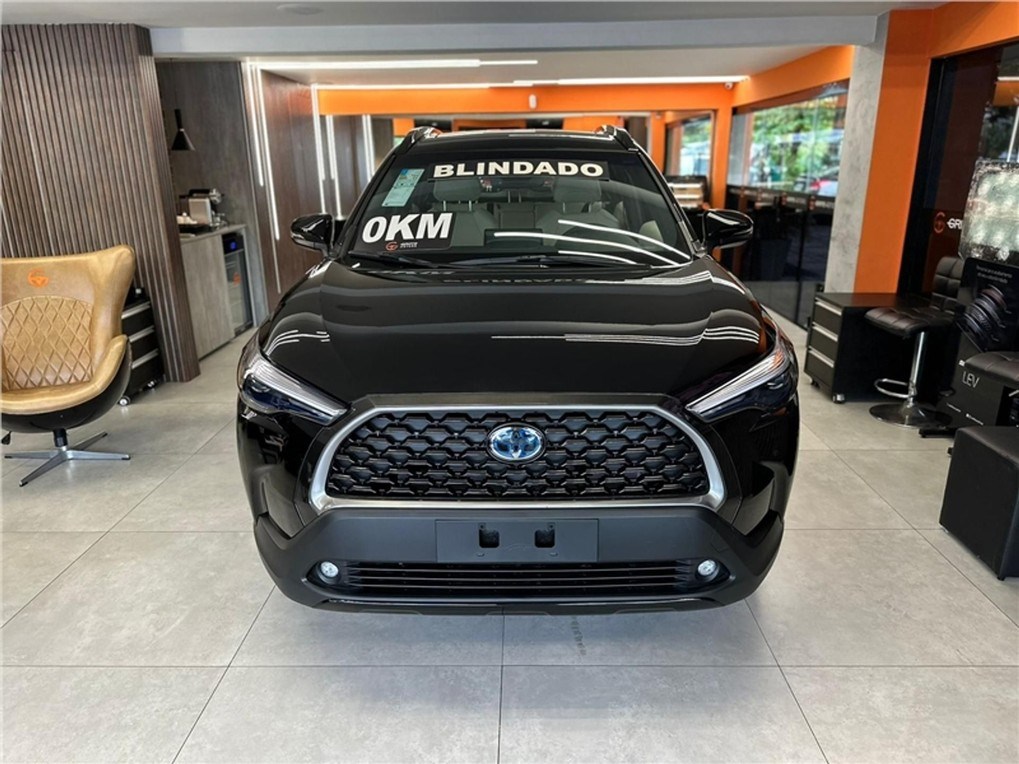 //www.autoline.com.br/carro/toyota/corolla-cross-18-hev-xrx-16v-flex-4p-cvt/2024/sao-paulo-sp/23626313