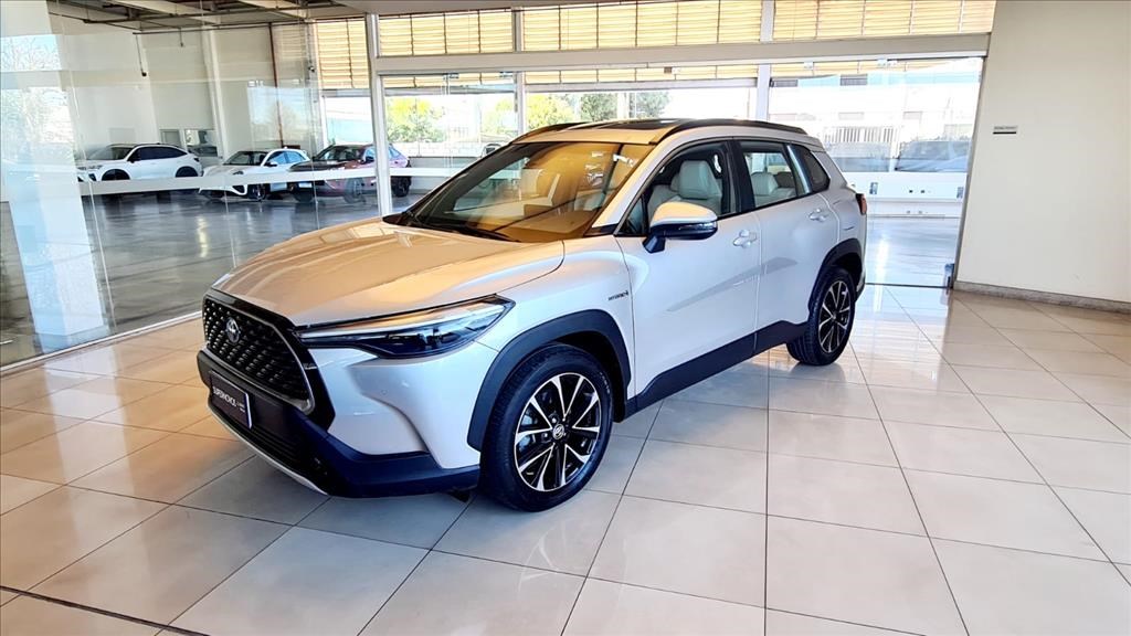 //www.autoline.com.br/carro/toyota/corolla-cross-18-hev-xrx-16v-flex-4p-cvt/2022/brasilia-df/24819706