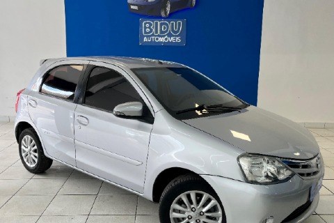 //www.autoline.com.br/carro/toyota/etios-15-hatch-xls-16v-flex-4p-manual/2016/cuiaba-mt/23694960