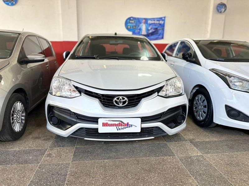 //www.autoline.com.br/carro/toyota/etios-13-hatch-x-16v-flex-4p-manual/2018/salvador-ba/23953149