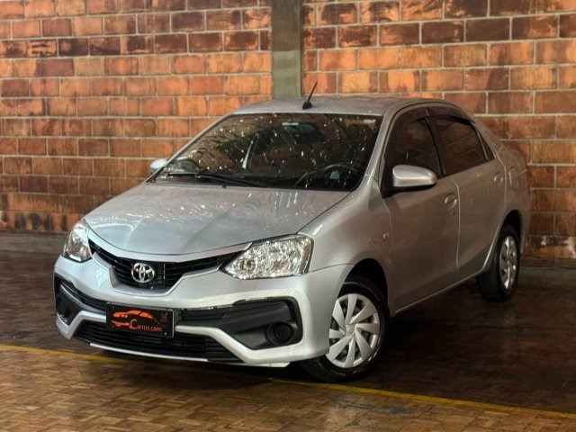 //www.autoline.com.br/carro/toyota/etios-15-sedan-xs-16v-flex-4p-manual/2018/sorocaba-sp/24201260