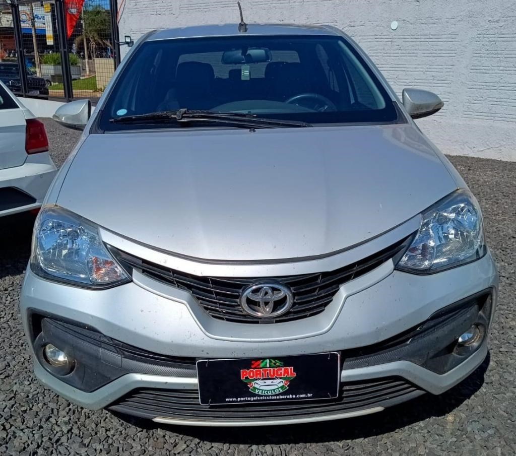 //www.autoline.com.br/carro/toyota/etios-15-sedan-xls-16v-flex-4p-automatico/2018/uberaba-mg/24224854