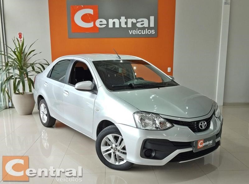 //www.autoline.com.br/carro/toyota/etios-15-sedan-xs-16v-flex-4p-manual/2018/canoinhas-sc/24648393