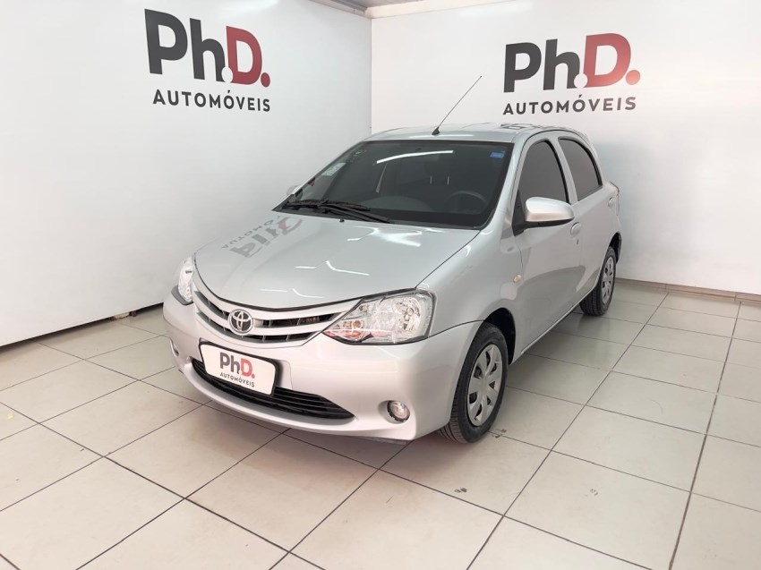 //www.autoline.com.br/carro/toyota/etios-13-hatch-x-16v-flex-4p-manual/2016/brasilia-df/24787120