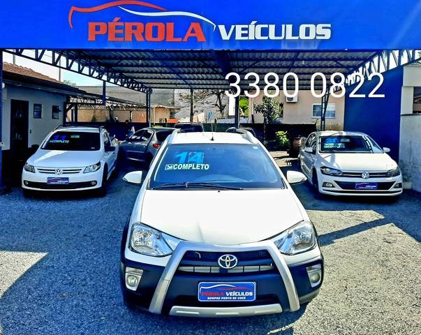 //www.autoline.com.br/carro/toyota/etios-15-cross-16v-flex-4p-manual/2014/timbo-sc/24803717