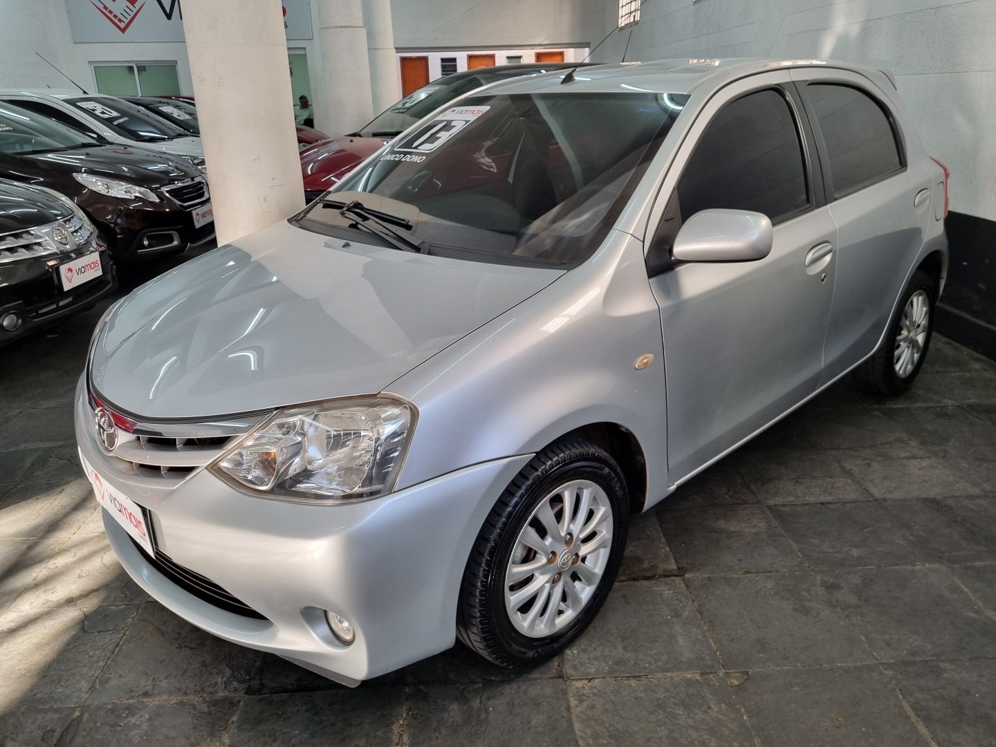 //www.autoline.com.br/carro/toyota/etios-15-hatch-xls-16v-flex-4p-manual/2013/sao-paulo-sp/24822265