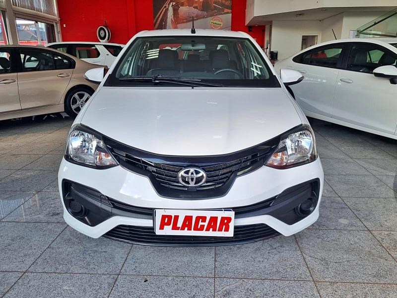 //www.autoline.com.br/carro/toyota/etios-15-sedan-x-16v-flex-4p-manual/2020/brasilia-df/24883770