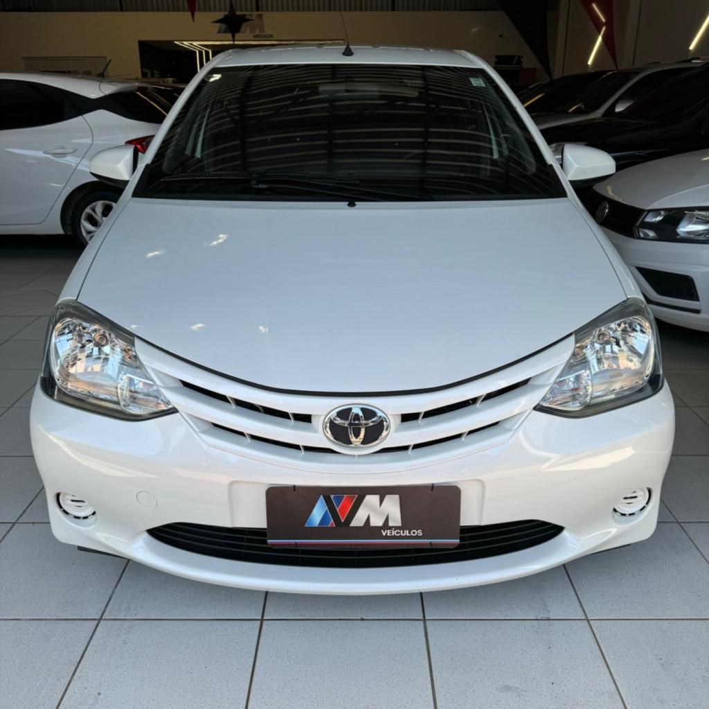 //www.autoline.com.br/carro/toyota/etios-15-sedan-x-16v-flex-4p-manual/2016/uberlandia-mg/24903305