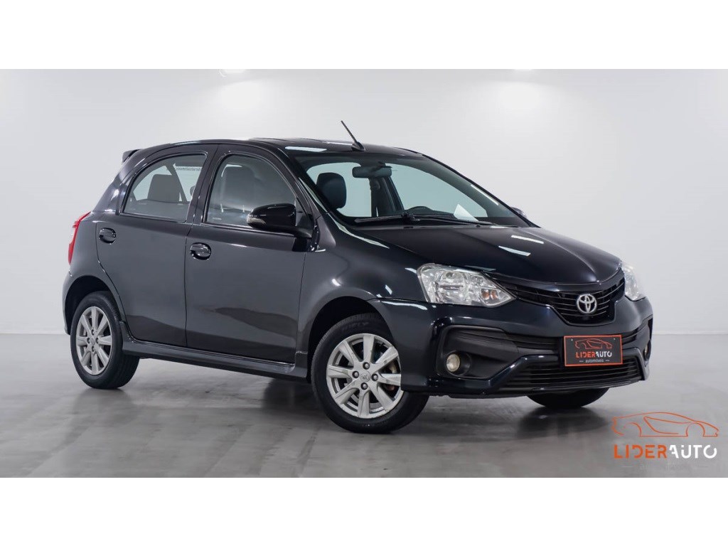 //www.autoline.com.br/carro/toyota/etios-15-hatch-xls-16v-flex-4p-automatico/2018/belo-horizonte-mg/24972195