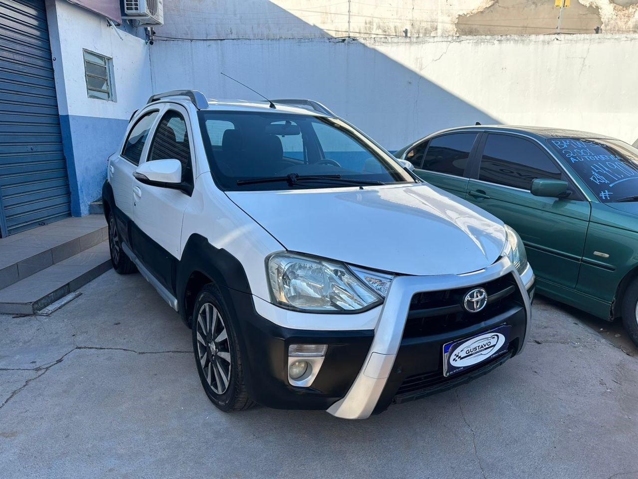 //www.autoline.com.br/carro/toyota/etios-15-cross-16v-flex-4p-manual/2014/santarem-pa/25005971