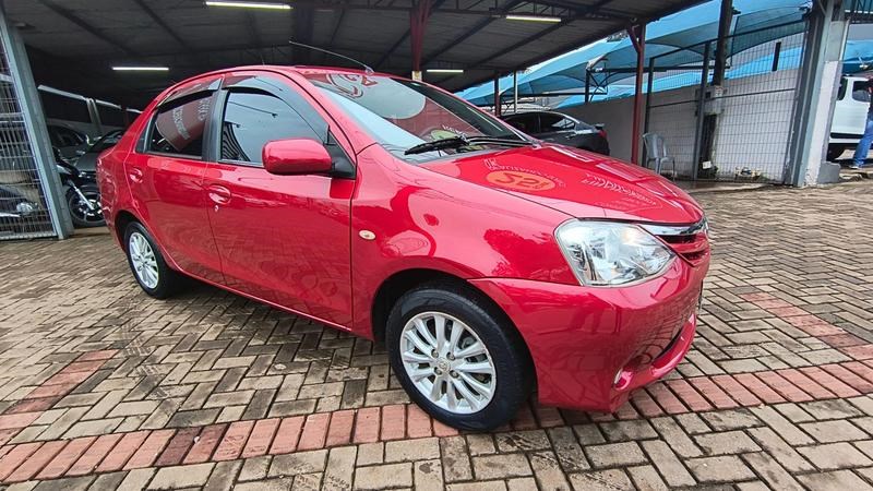 //www.autoline.com.br/carro/toyota/etios-15-sedan-xls-16v-flex-4p-manual/2013/cascavel-pr/25032055