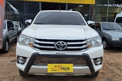 //www.autoline.com.br/carro/toyota/hilux-28-cd-srv-16v-diesel-4p-4x4-turbo-automatico/2017/maraba-pa/22033174