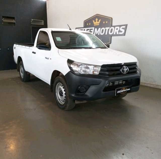 //www.autoline.com.br/carro/toyota/hilux-28-cs-16v-diesel-2p-4x4-turbo-manual/2022/rondonopolis-mt/22792259