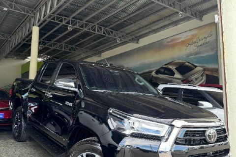 //www.autoline.com.br/carro/toyota/hilux-28-cd-srx-diesel-4p-4x4-turbo-automatico/2024/fortaleza-ce/23221460