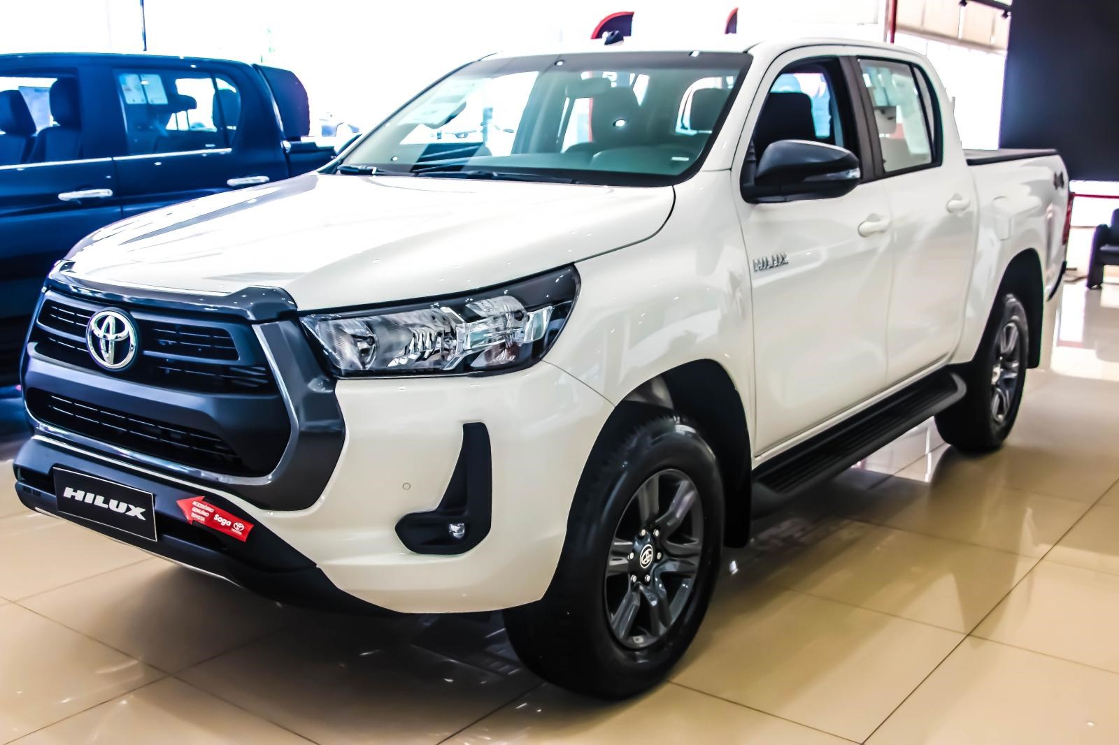 //www.autoline.com.br/carro/toyota/hilux-28-cd-srx-diesel-4p-4x4-turbo-automatico/2024/aparecida-de-goiania-go/23489311