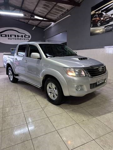 //www.autoline.com.br/carro/toyota/hilux-30-cs-chassi-16v-diesel-2p-4x4-turbo-manual/2013/aracaju-se/23766994