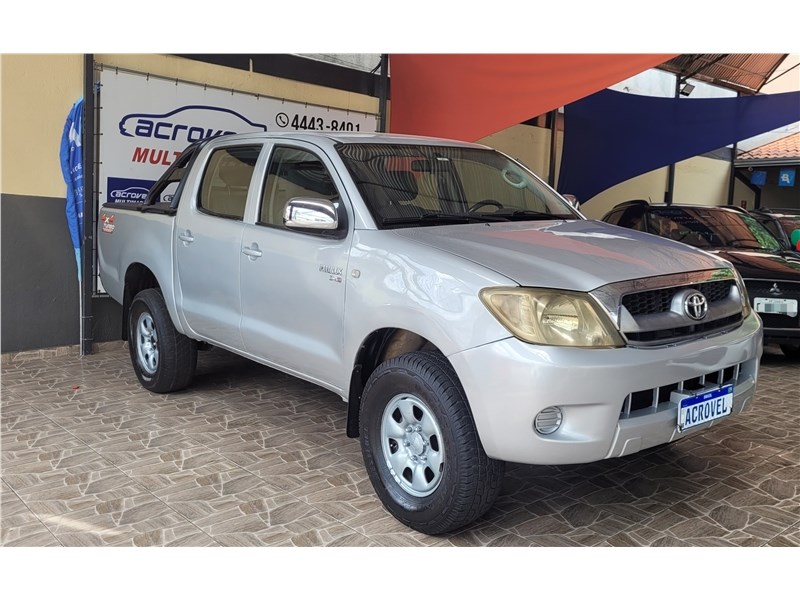 //www.autoline.com.br/carro/toyota/hilux-30-cd-sr-16v-diesel-4p-4x4-turbo-manual/2009/franco-da-rocha-sp/23886050