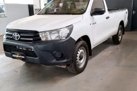 //www.autoline.com.br/carro/toyota/hilux-28-cs-16v-diesel-2p-4x4-turbo-manual/2022/rondonopolis-mt/24112894