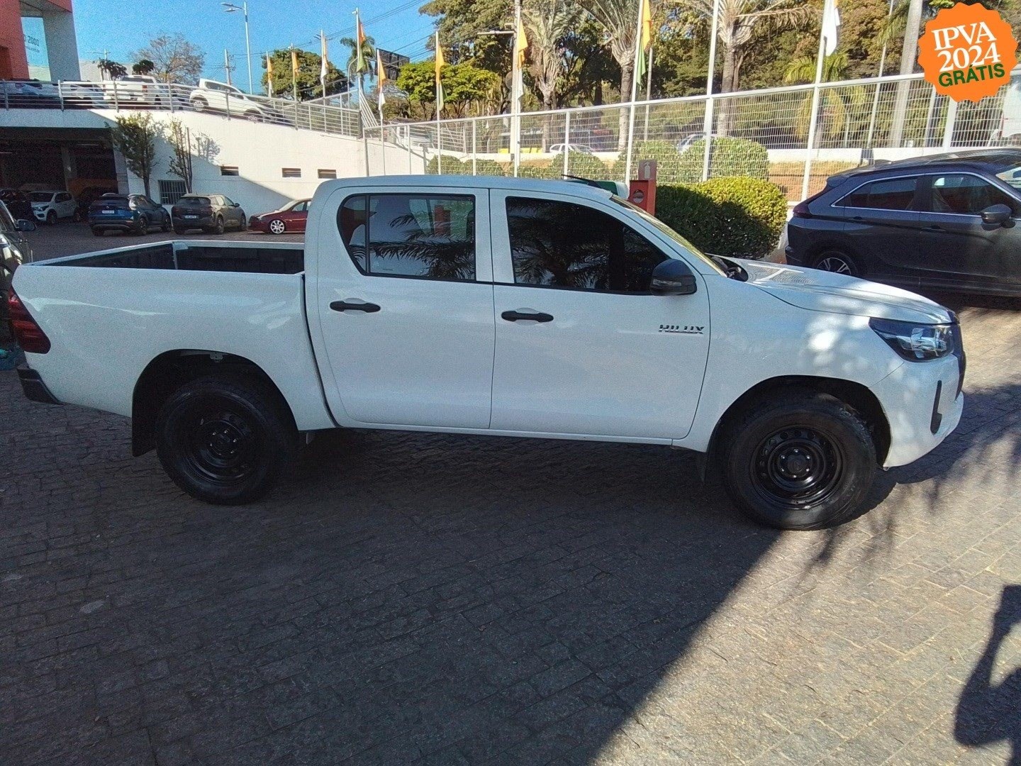 //www.autoline.com.br/carro/toyota/hilux-28-cd-std-power-pack-16v-diesel-4p-4x4-turbo/2023/belo-horizonte-mg/24220765