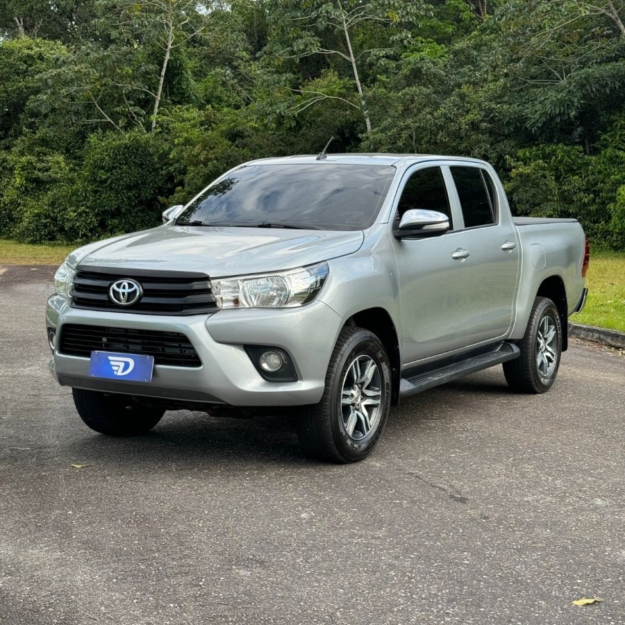 //www.autoline.com.br/carro/toyota/hilux-28-cd-std-16v-diesel-4p-4x4-turbo-manual/2017/castanhal-pa/24368970