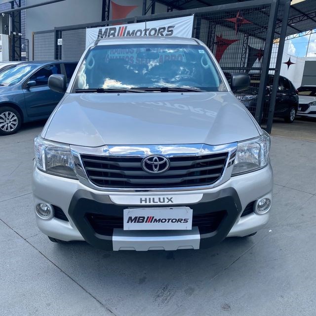 //www.autoline.com.br/carro/toyota/hilux-27-cd-sr-16v-flex-4p-automatico/2012/campinas-sp/24413396