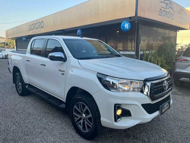 //www.autoline.com.br/carro/toyota/hilux-27-cd-srv-16v-flex-4p-automatico/2020/cuiaba-mt/24416485