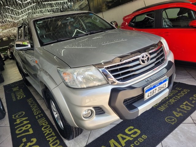 //www.autoline.com.br/carro/toyota/hilux-27-sr-cd-16v-flex-4p-automatico/2014/carapicuiba-sp/24484532