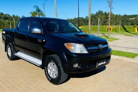 //www.autoline.com.br/carro/toyota/hilux-30-cd-srv-16v-diesel-4p-4x4-turbo-automatico/2008/dois-irmaos-rs/24494579
