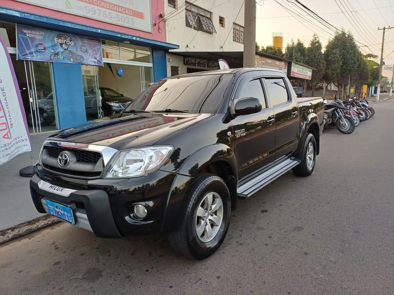 //www.autoline.com.br/carro/toyota/hilux-27-cd-sr-16v-gasolina-4p-manual/2009/porto-feliz-sp/24498214