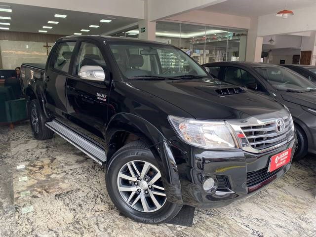 //www.autoline.com.br/carro/toyota/hilux-30-cd-srv-top-16v-diesel-4p-4x4-turbo-automat/2013/fortaleza-ce/24503518