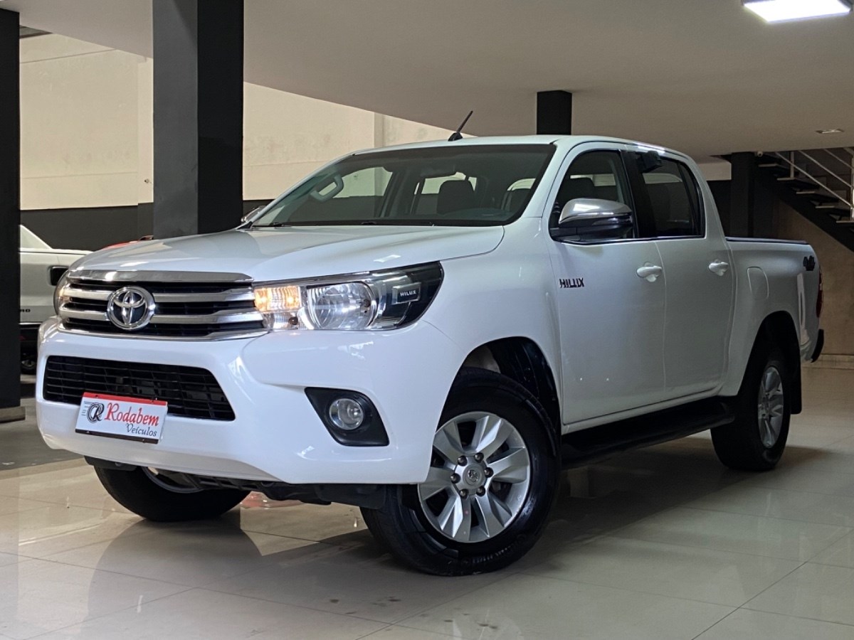 //www.autoline.com.br/carro/toyota/hilux-28-cd-std-16v-diesel-4p-4x4-turbo-manual/2018/belem-pa/24520488