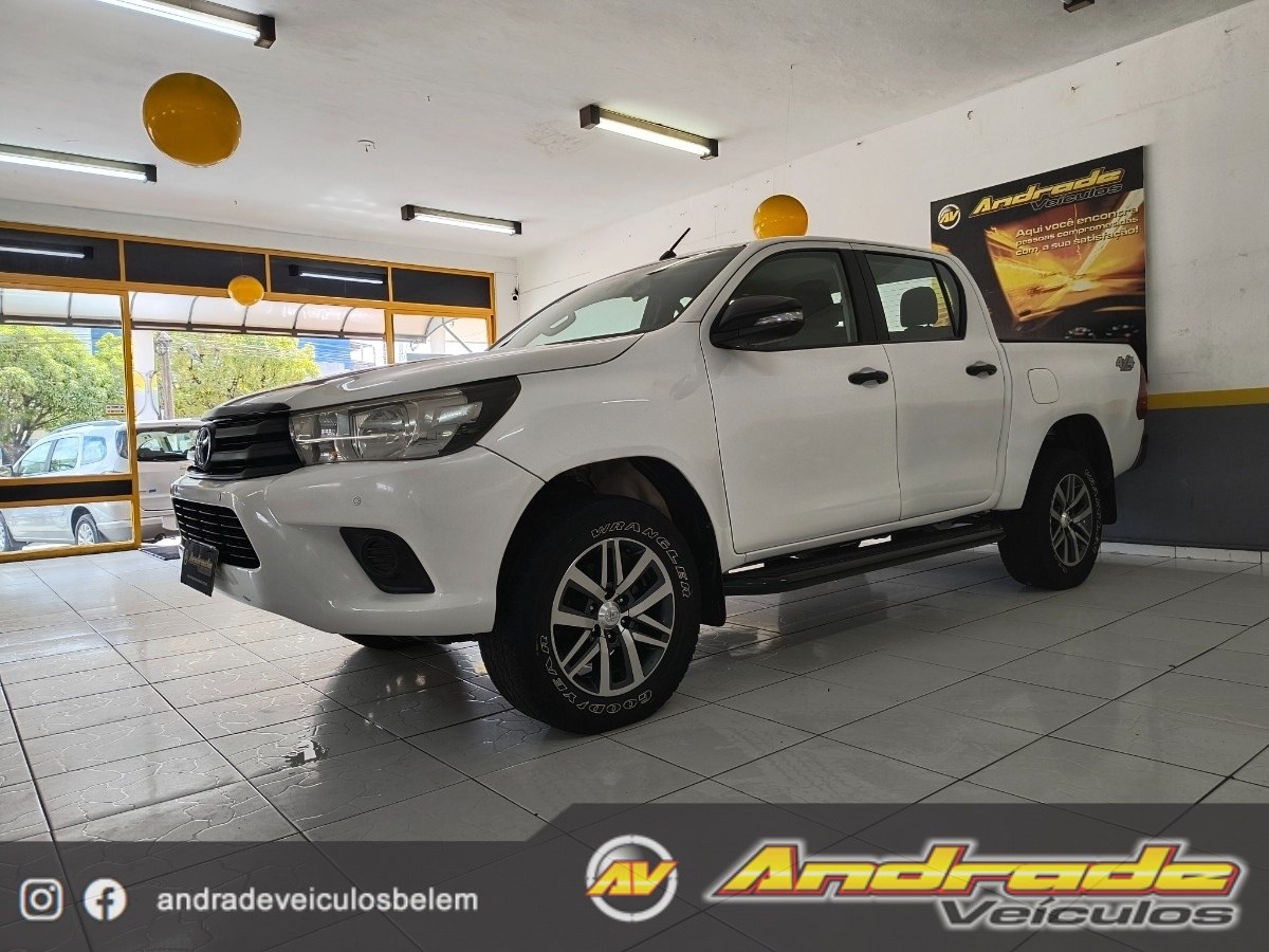 //www.autoline.com.br/carro/toyota/hilux-28-cd-std-narrow-16v-diesel-4p-4x4-turbo-manu/2020/belem-pa/24540246