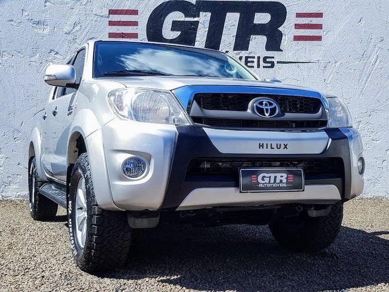 //www.autoline.com.br/carro/toyota/hilux-27-cd-sr-16v-gasolina-4p-manual/2010/caarapo-ms/24615244