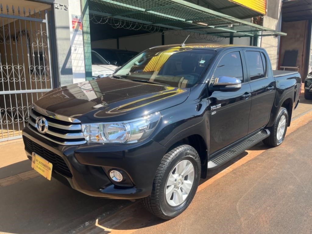 //www.autoline.com.br/carro/toyota/hilux-27-cd-srv-16v-flex-4p-automatico/2017/ribeirao-preto-sp/24632589