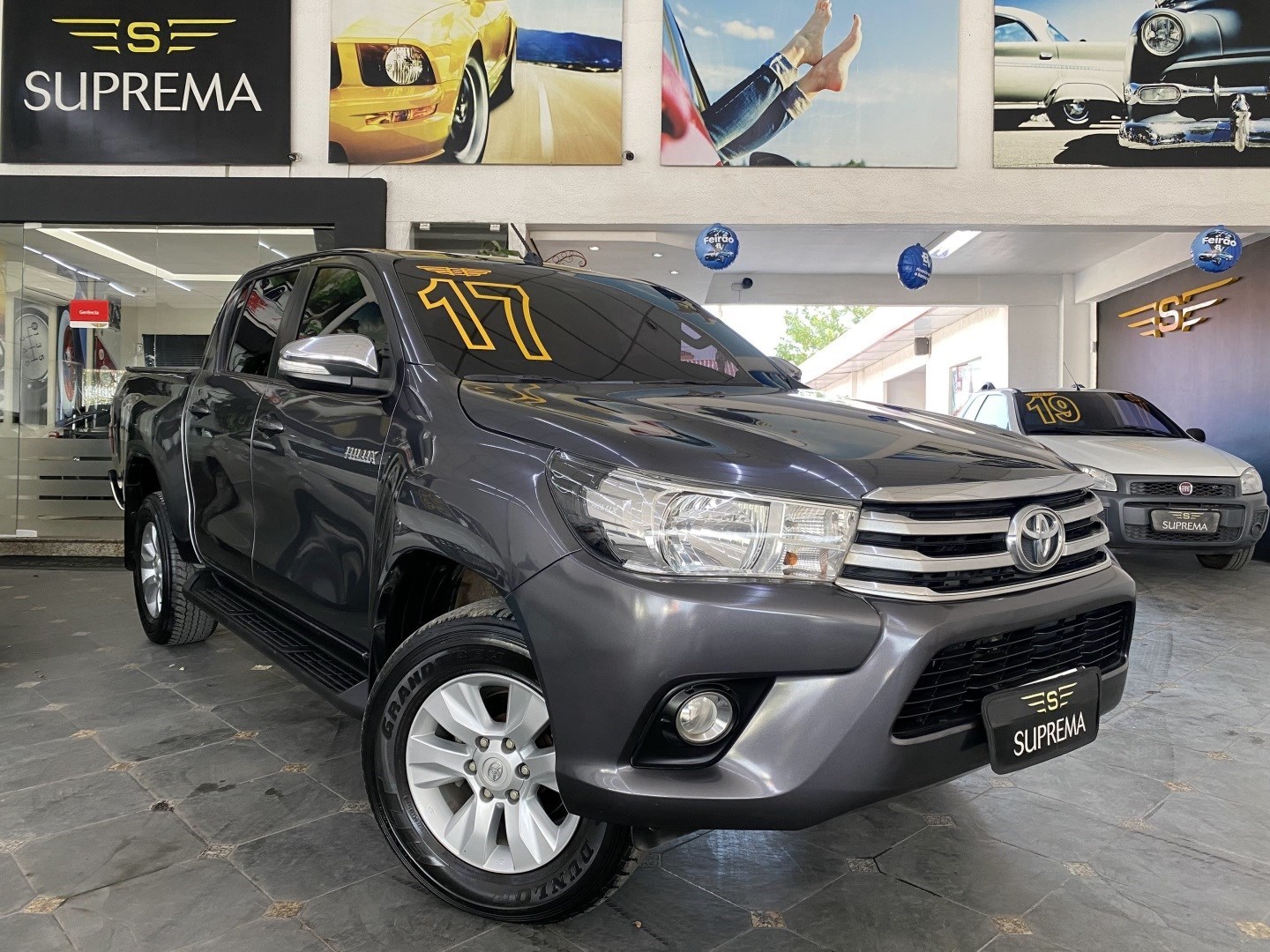 //www.autoline.com.br/carro/toyota/hilux-28-cd-srv-16v-diesel-4p-4x4-turbo-automatico/2017/rio-de-janeiro-rj/24633666