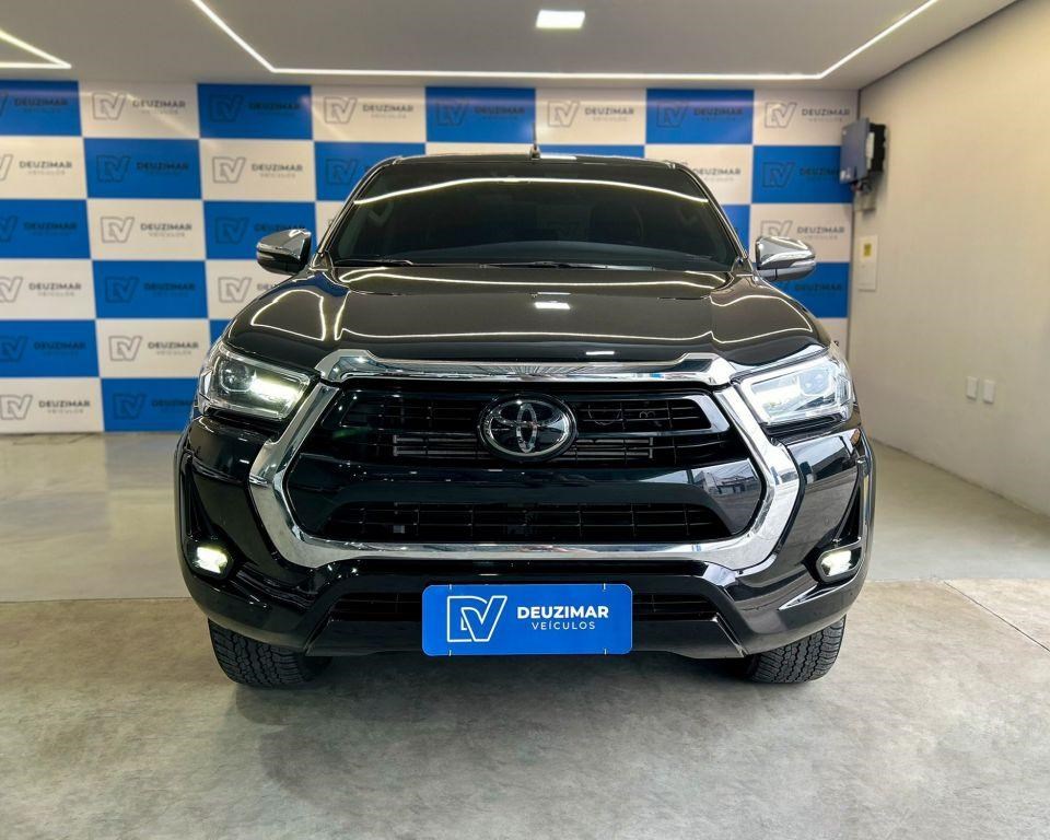 //www.autoline.com.br/carro/toyota/hilux-28-cd-srx-16v-diesel-4p-4x4-turbo-automatico/2021/fortaleza-ce/24748656