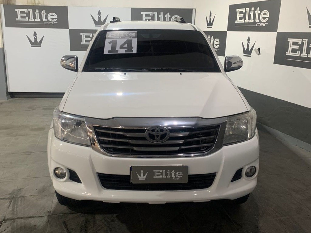 //www.autoline.com.br/carro/toyota/hilux-27-srv-cd-16v-flex-4p-4x4-automatico/2014/rio-de-janeiro-rj/24772073