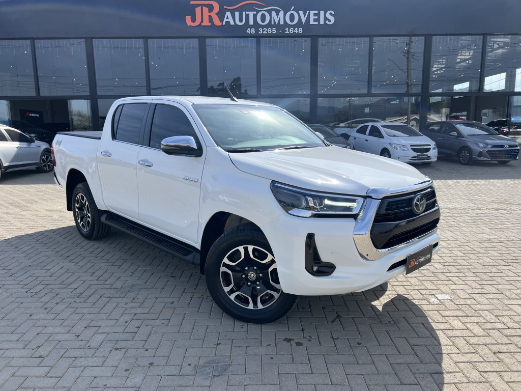 //www.autoline.com.br/carro/toyota/hilux-28-cs-16v-diesel-2p-4x4-turbo-manual/2021/sao-joao-batista-sc/24831010