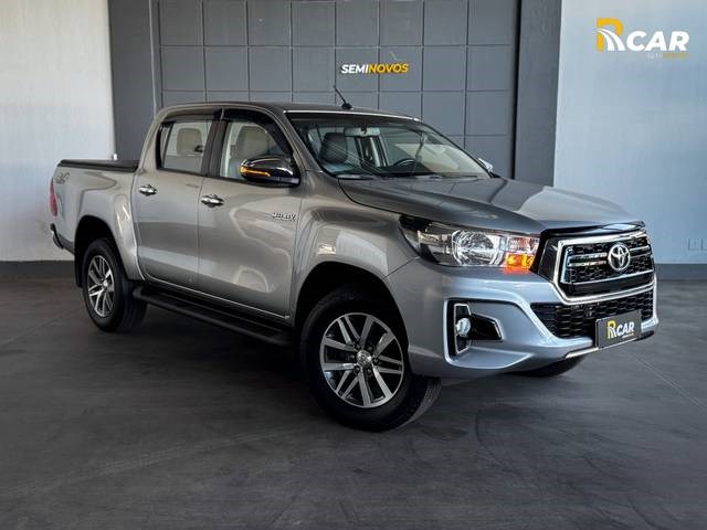 //www.autoline.com.br/carro/toyota/hilux-28-cd-srv-16v-diesel-4p-4x4-turbo-automatico/2020/brasilia-df/24863502
