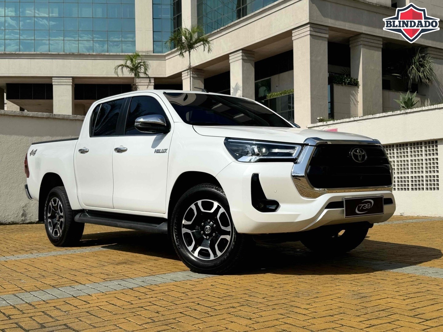 //www.autoline.com.br/carro/toyota/hilux-28-cd-srx-diesel-4p-4x4-turbo-automatico/2024/rio-de-janeiro-rj/24866447