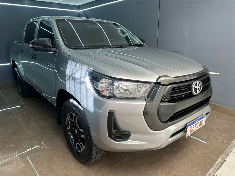 //www.autoline.com.br/carro/toyota/hilux-28-cd-srx-16v-diesel-4p-4x4-turbo-automatico/2021/belo-horizonte-mg/24872900
