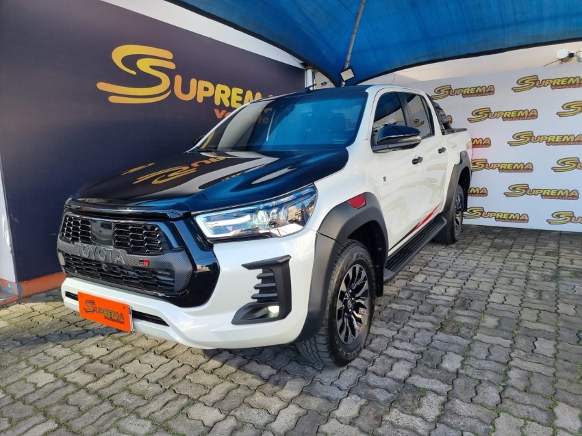 //www.autoline.com.br/carro/toyota/hilux-28-cd-gr-s-16v-diesel-4p-4x4-turbo-automatico/2022/passo-fundo-rs/24894705